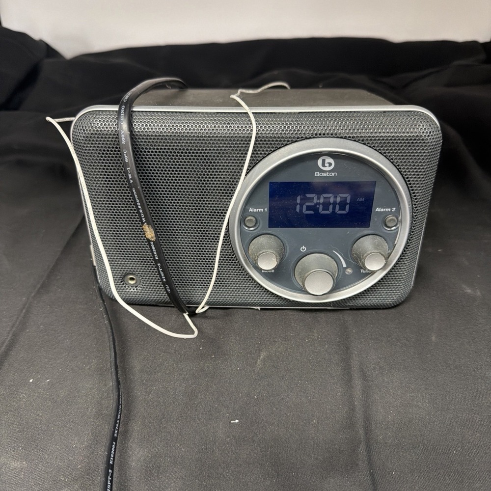 Boston Horizon Solo AM/FM Radio Digital Alarm Clock